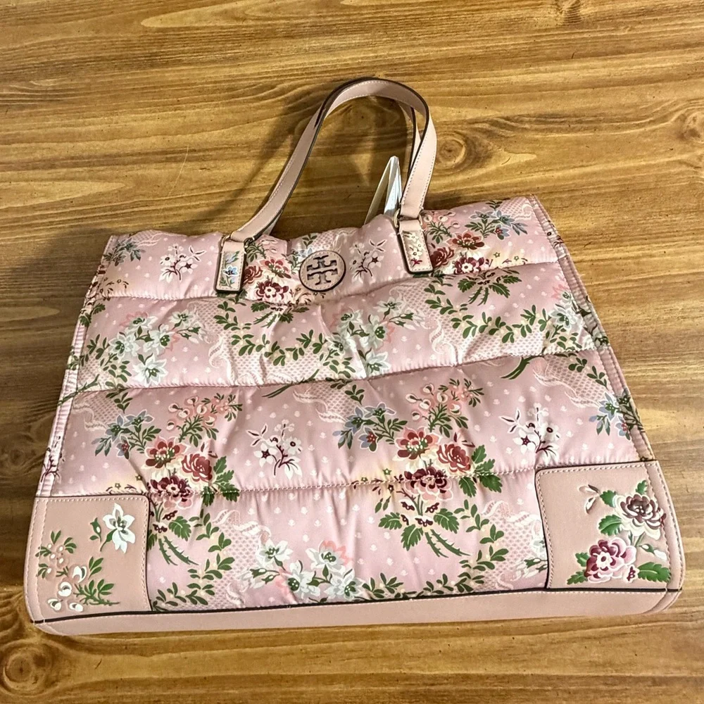Tory Burch Ella Nylon Quilted Tote PINK SUGAR BERRY
FLORAL - Picture 1 of 15